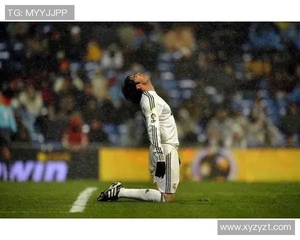 足球明星退役引发球迷感慨万千怀念往昔辉煌时刻与未来的期待